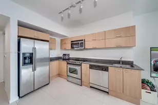 350 S Miami Ave, Miami, FL 33130 - Photo 5