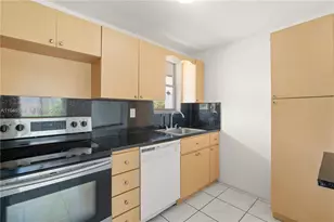 1700 NE 191st St, Miami, FL 33179 - Photo 3