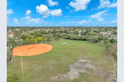 19211 NW 88th Ct, Hialeah, FL 33018 - Photo 53