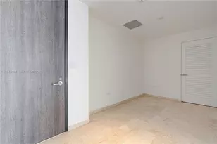 88 SW 7th St, Miami, FL 33130 - Photo 15