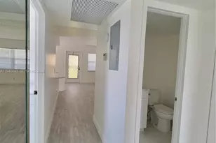 196 E Mansfield E, Boca Raton, FL 33434 - Photo 39