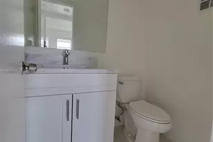 196 E Mansfield E, Boca Raton, FL 33434 - Photo 35