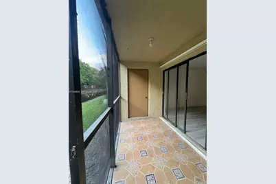 321 Lakeview Dr #105, Weston, FL 33326 - Photo 23