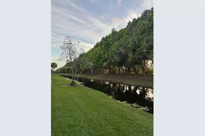 321 Lakeview Dr #105, Weston, FL 33326 - Photo 25