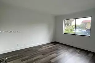 321 Lakeview Dr, Weston, FL 33326 - Photo 3