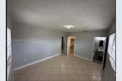 7860 SW 16th St, Miami, FL 33155 - Photo 11