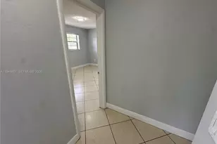 7860 SW 16th St, Miami, FL 33155 - Photo 9