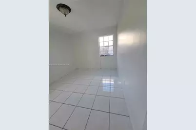 12305 SW 42nd St, Miami, FL 33175 - Photo 9
