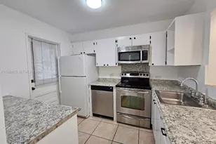 441 NE 195th St, Miami, FL 33179 - Photo 3