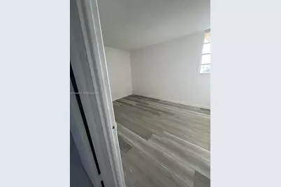 4550 NW 9th St #801E, Miami, FL 33126 - Photo 11