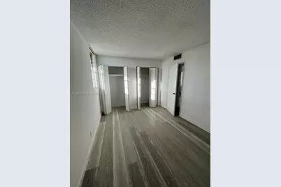 4550 NW 9th St #801E, Miami, FL 33126 - Photo 13