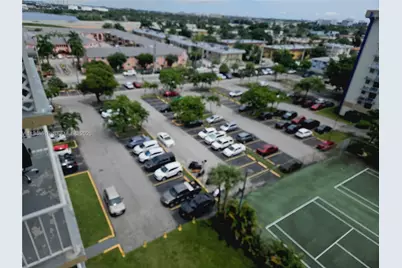 4550 NW 9th St #801E, Miami, FL 33126 - Photo 21