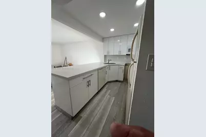 4550 NW 9th St #801E, Miami, FL 33126 - Photo 5