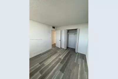 4550 NW 9th St #801E, Miami, FL 33126 - Photo 15