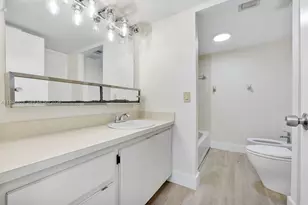 995 SW 84th Ave, Miami, FL 33144 - Photo 13