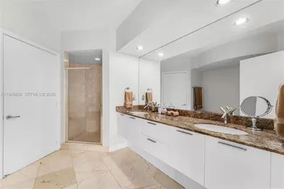 400 Alton Rd #2210, Miami Beach, FL 33139 - Photo 7