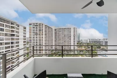 600 Three Islands Blvd #1413, Hallandale Beach, FL 33009 - Photo 15