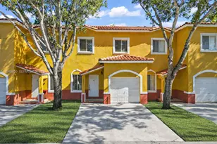 18241 SW 108th Pl, Miami, FL 33157 - Photo 1