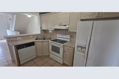 7475 W 22nd Ave #206, Hialeah, FL 33016 - Photo 5