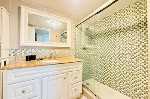 17011 N Bay Rd, Sunny Isles Beach, FL 33160 - Photo 15