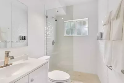 290 Sunrise #206, Key Biscayne, FL 33149 - Photo 7