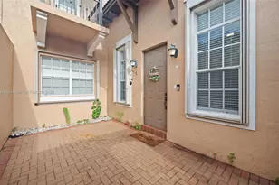 622 SW 147th Ter, Pembroke Pines, FL 33027 - Photo 3