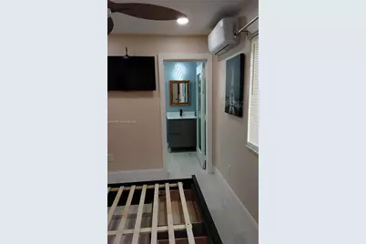 [Address not provided], Lauderdale Lakes, FL 33319 - Photo 17