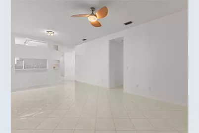 10168 Lombardy Dr, Tamarac, FL 33321 - Photo 15