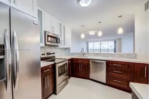 1780 NE 191st St, Miami, FL 33179 - Photo 5