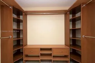 1780 NE 191st St, Miami, FL 33179 - Photo 17