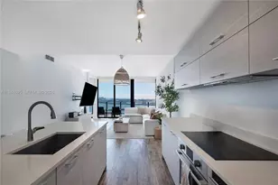 650 NE 32nd St, Miami, FL 33137 - Photo 13