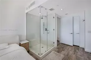 650 NE 32nd St, Miami, FL 33137 - Photo 21