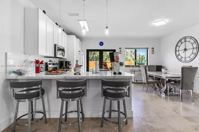 407 NW 9th Ct, Homestead, FL 33030 - Photo 15