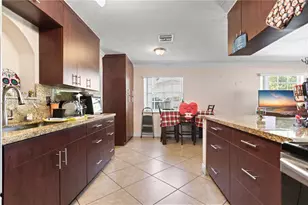 6408 Pierce St, Hollywood, FL 33024 - Photo 11