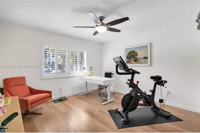 8515 NW 168th Ter, Miami Lakes, FL 33016 - Photo 17