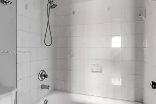 8851 NW 119th St, Hialeah Gardens, FL 33018 - Photo 11