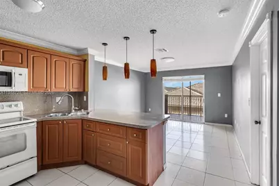 8851 NW 119th St #4414, Hialeah Gardens, FL 33018 - Photo 3