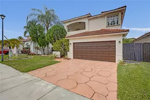 5502 SW 162nd Pl, Miami, FL 33185 - Photo 1