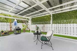 8440 NW 28th Pl, Sunrise, FL 33322 - Photo 29