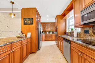 1960 Coral Reef Dr, Lauderdale by the Sea, FL 33062 - Photo 9