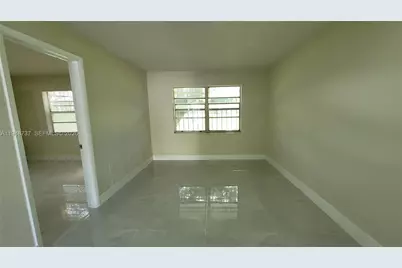 13240 Port Said Rd #3, Opa-Locka, FL 33054 - Photo 5