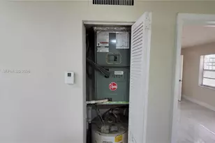 13240 Port Said Rd, Opa Locka, FL 33054 - Photo 9