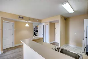 5077 NW 7th St, Miami, FL 33126 - Photo 17