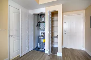 5077 NW 7th St, Miami, FL 33126 - Photo 21