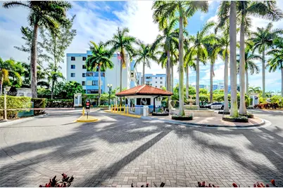 5077 NW 7th St #TS7, Miami, FL 33126 - Photo 3