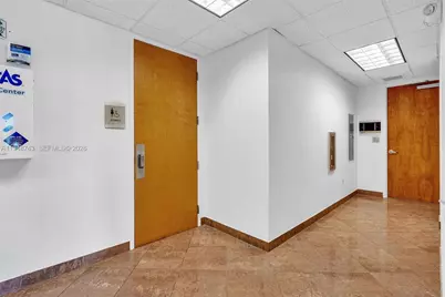 7665 Davie Road Ext, Davie, FL 33024 - Photo 21