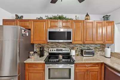 9770 NW 15th St #293, Pembroke Pines, FL 33024 - Photo 9