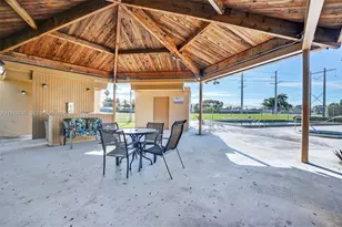 9770 NW 15th St, Pembroke Pines, FL 33024 - Photo 25