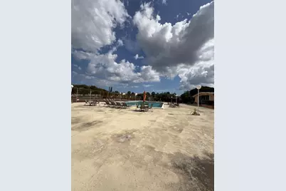 500 Executive Center Dr #2N, West Palm Beach, FL 33401 - Photo 13