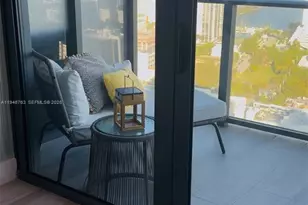 121 NE 34th St, Miami, FL 33137 - Photo 7